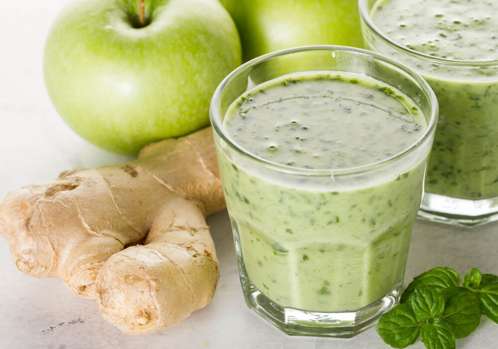 Centrifuga di mela verde e zenzero