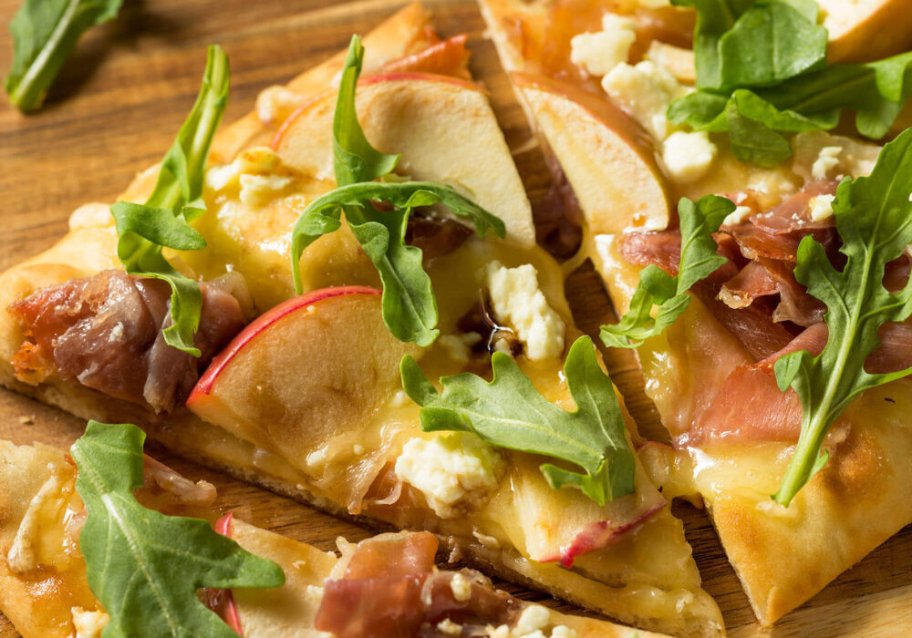 Focaccia salata alle mele