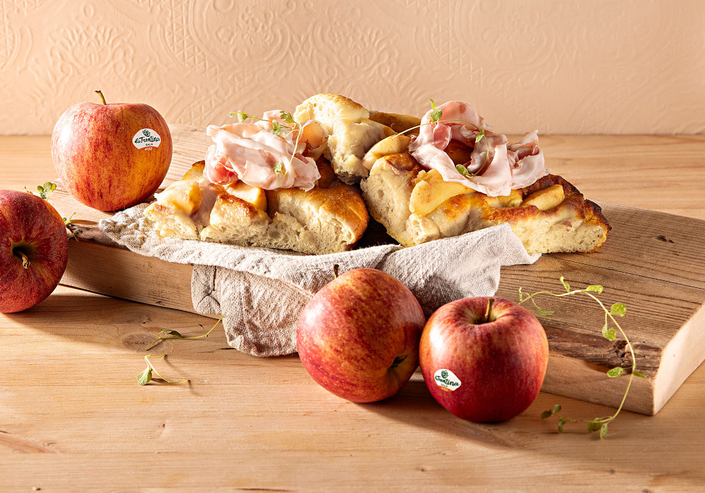 Focaccia rustica alle mele