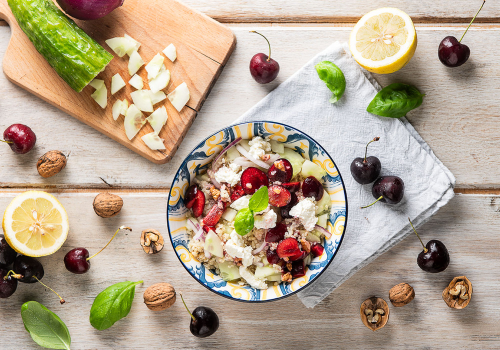 Insalata di quinoa e ciliegie
