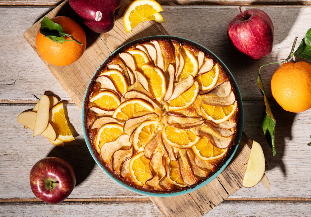 Torta con mele e arance