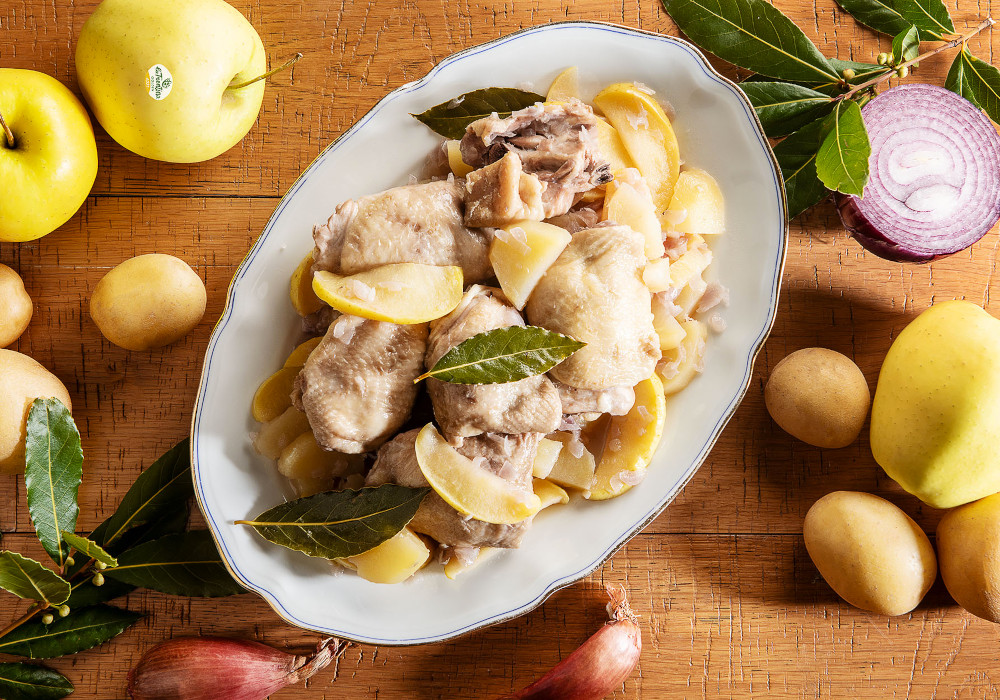 Pollo stufato con le mele