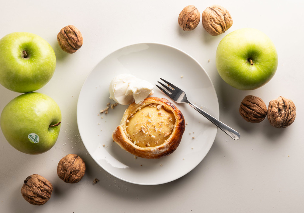 Mele ripiene nella sfoglia